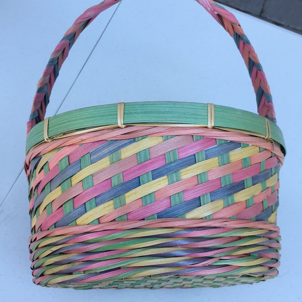 Easter basket - Picture 6 of 8